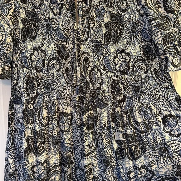 Ninety Black and White Lace Dress - Picture 5 of 7